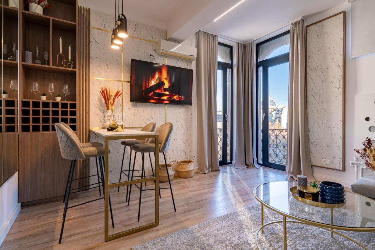 Appartamento Golden View - Breathtaking Location In Bucarest Esterno foto