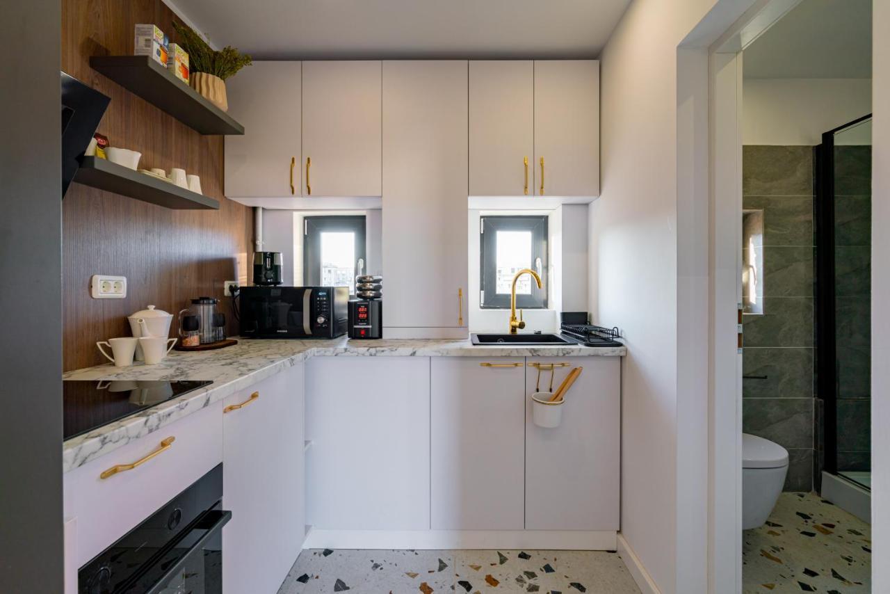 Appartamento Golden View - Breathtaking Location In Bucarest Esterno foto